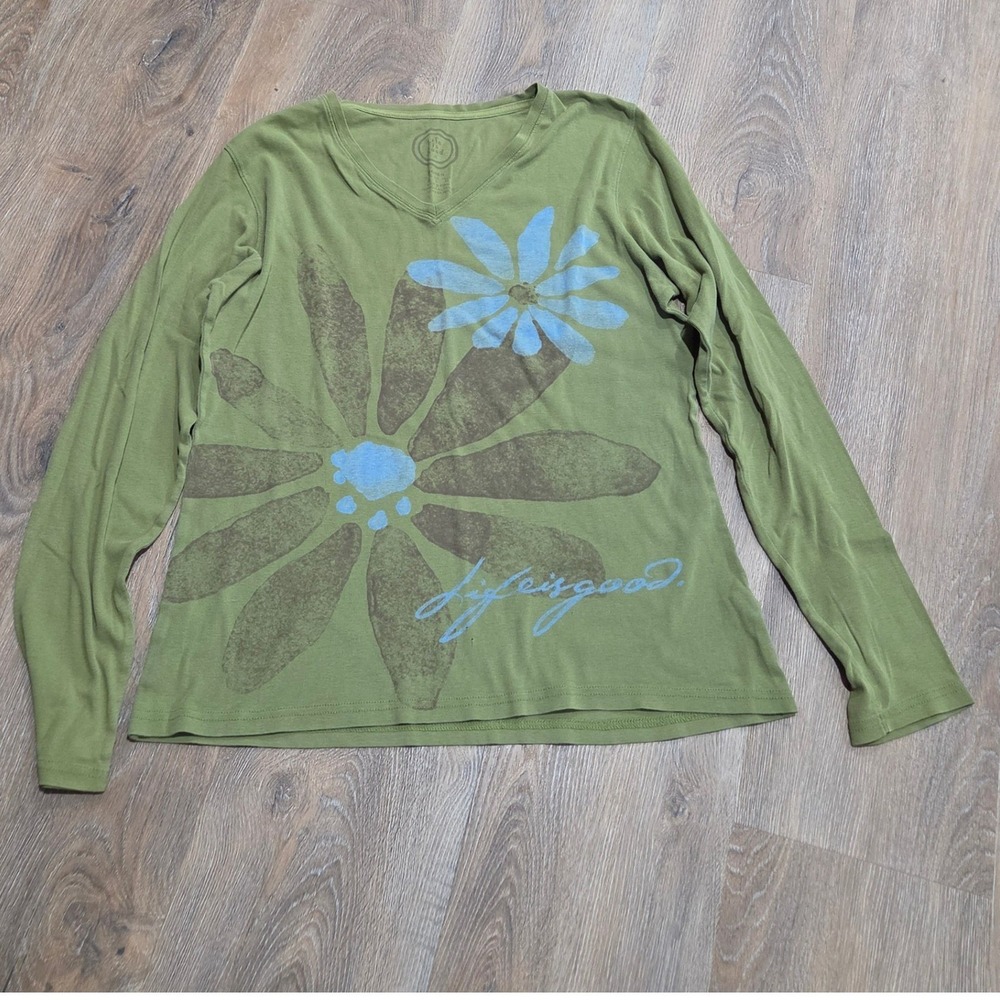 Life is Good Womens Large Green Floral Long Sleeve V-Neck Graphic T-Shirt
